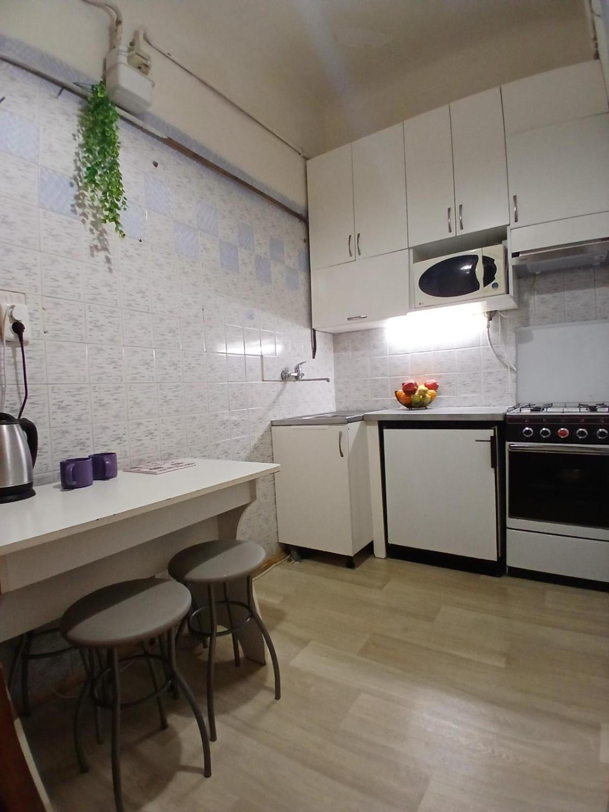 Бюджетная Квартира На Леси Украинки Lviv Ngoại thất bức ảnh